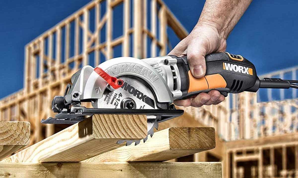 Circular saw: features of the choice